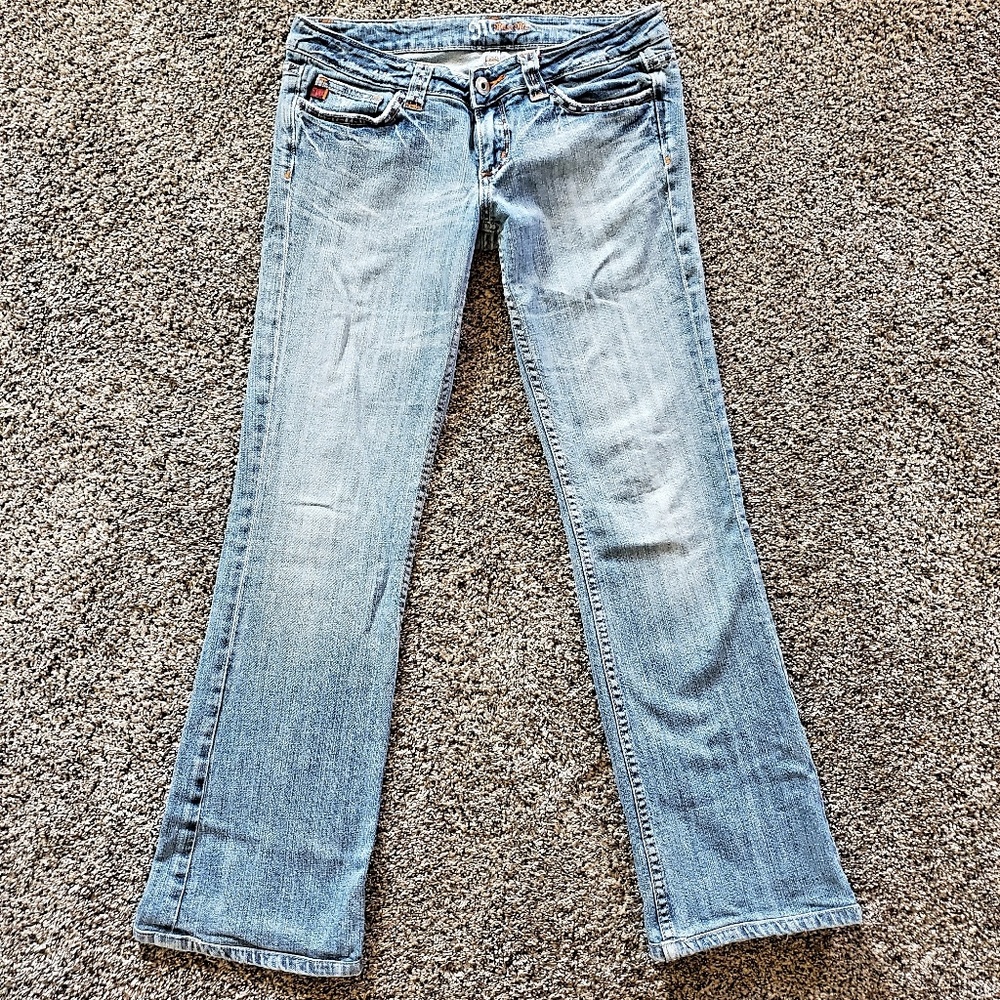Cute  Comfy Womens Miss Me jeans 30